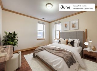 1508 W 18th St #2-C, Chicago, IL 60608