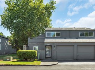 1543 NW Eastbrook Ct, Beaverton, OR 97006