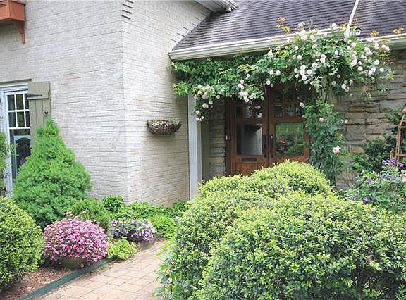 4th image of 513 Highland Ave