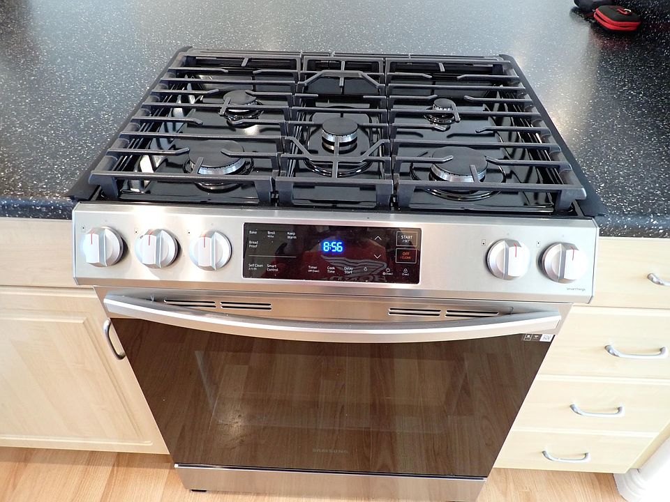 5-burner gas stove