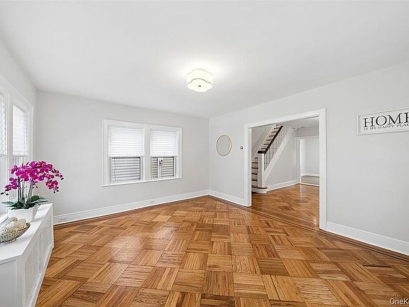 4th image of 119-32 27th Ave #X