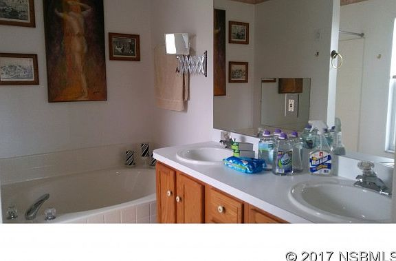 3rd image of 3103 Sabal Palm Dr