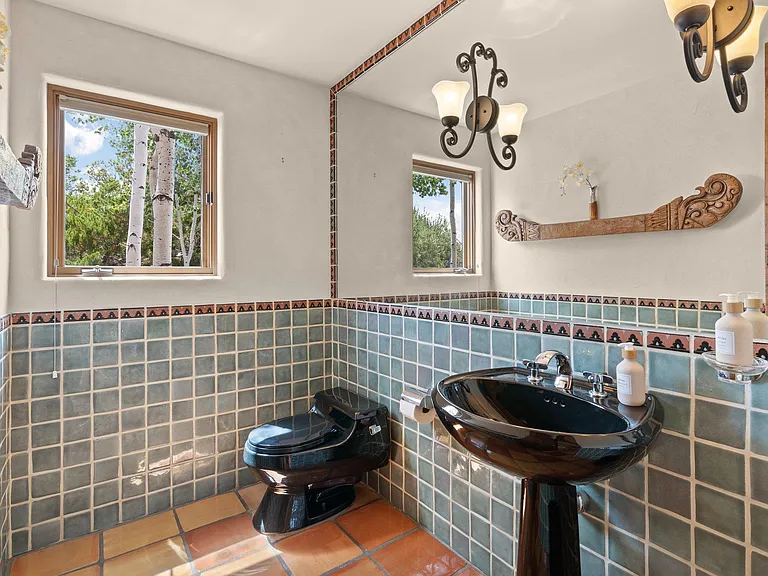 1357 Tano Ridge Rd — Photo 34