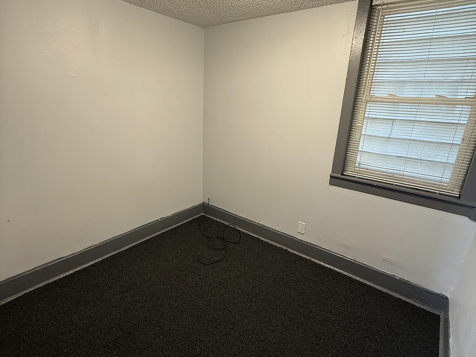 3 bed, 1180 sqft, $1,520 — Photo 3
