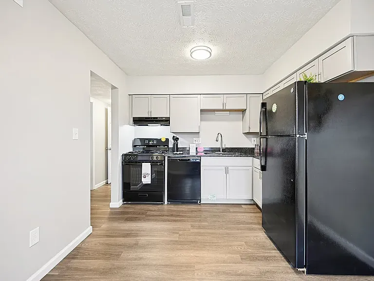 entry view of the kitchen