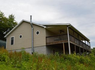679 Gates Ridge Rd, Rockport, WV 26169