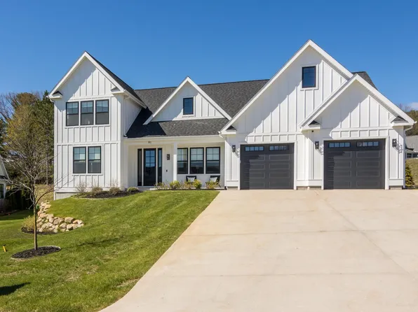 91 Vineyard Ridge Dr #13, Traverse City, MI 49686