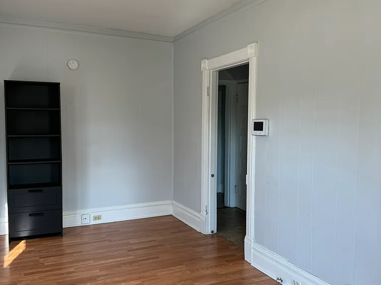 539 N Elm Ave — Photo 5