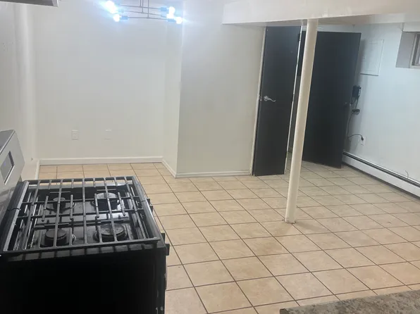 (undisclosed Address), Jamaica, NY 11429