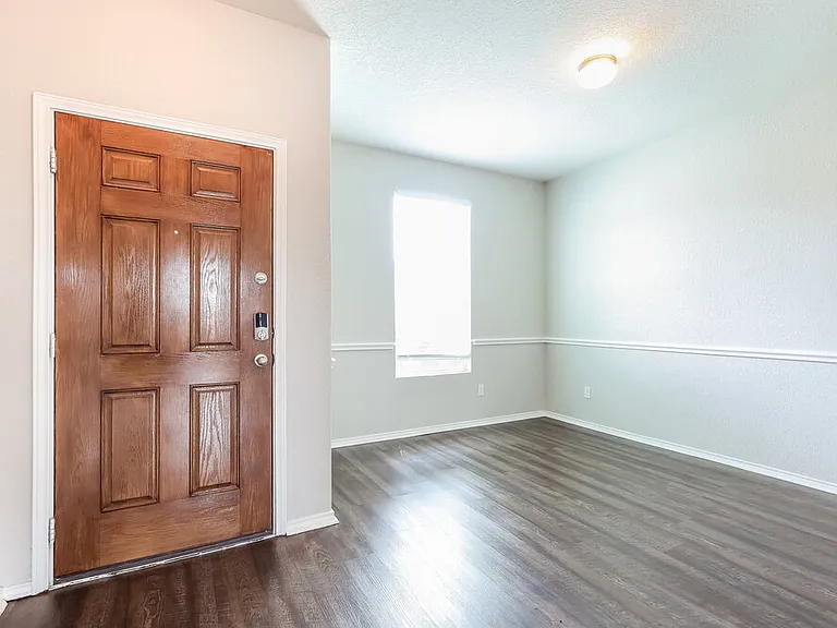 9431 Hanover Sky — Photo 10