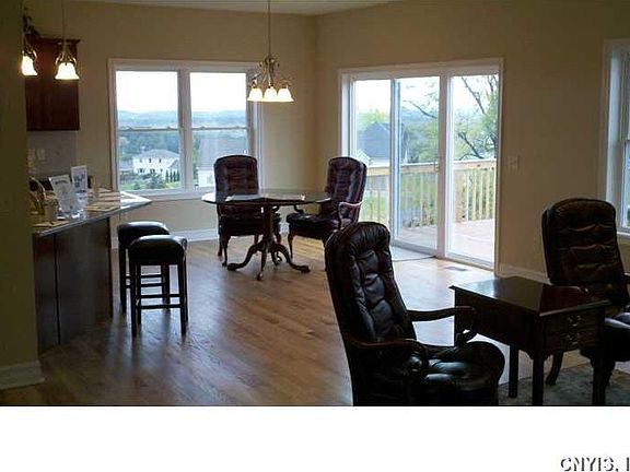 3rd image of 4465 Southwood Heights Dr