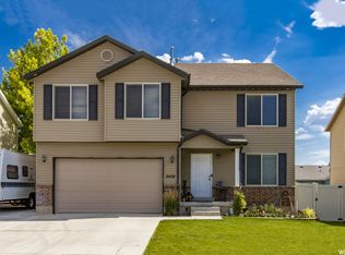 2438 E Summit Way, Eagle Mountain, UT 84005