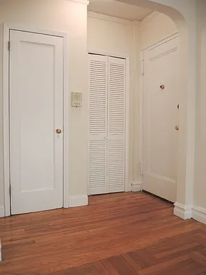 Rented by CitySites Real Estate Group | media 15