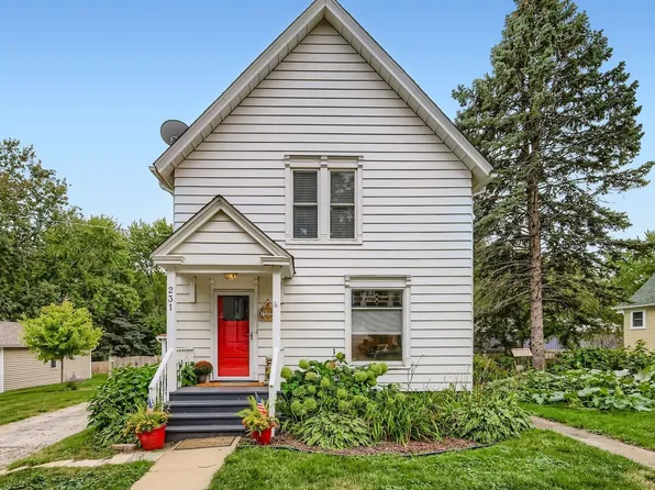 231 E Shannon St, Elburn, IL 60119