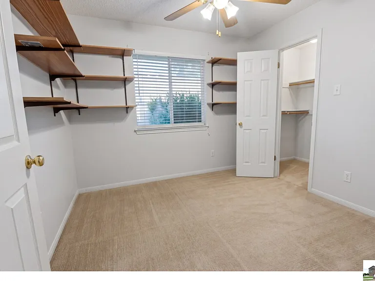 924 Northern Dancer Dr — Photo 8