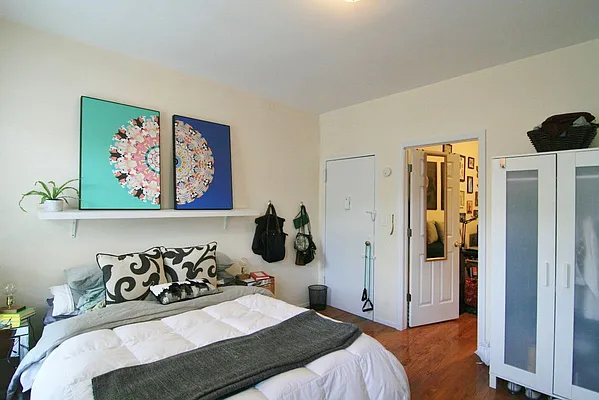 Rented by Azure Realty NY LLC | media 6