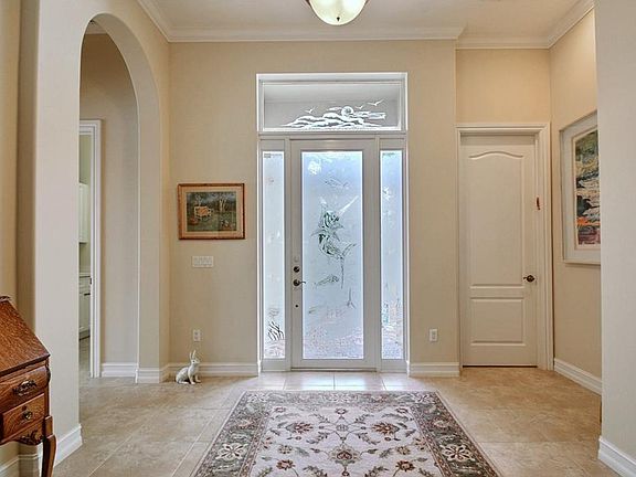 3rd image of 1021 Riverwind Cir
