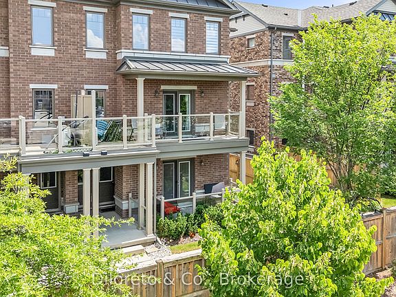 2nd image of 39 Kay Cres #31