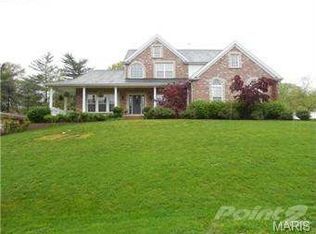 607 Glyn Cagny Rd, Ballwin, MO 63021