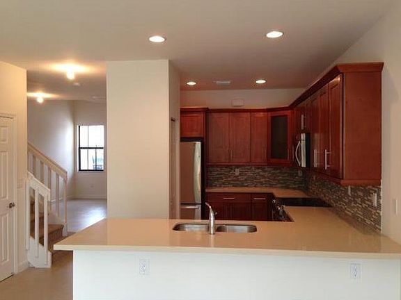 3rd image of 10450 NW 58th Ter