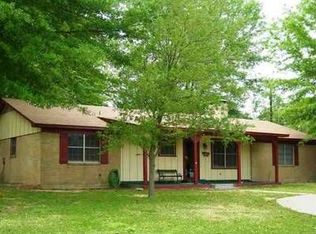 1303 Robyn Ln, Lindale, TX 75771