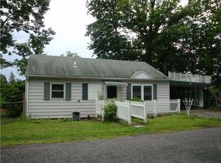 26 Winchester Ave, Middletown, NY 10940