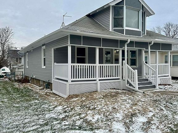 2nd image of 211 Grandview Ave