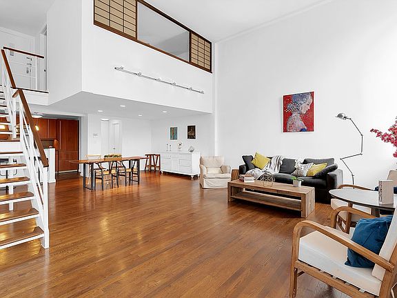 2nd image of 305 2nd Ave APT 718