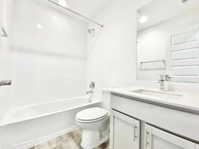 7925 Linnie Ln — Photo 24