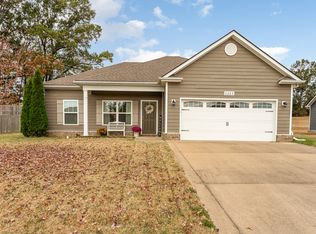 2203 Mason Bee Dr, Columbia, TN 38401