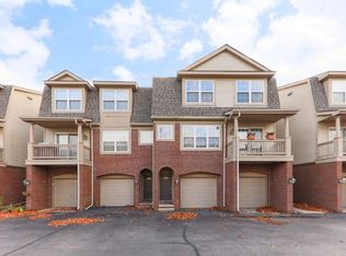 3030 Barclay Way, Ann Arbor, MI 48105