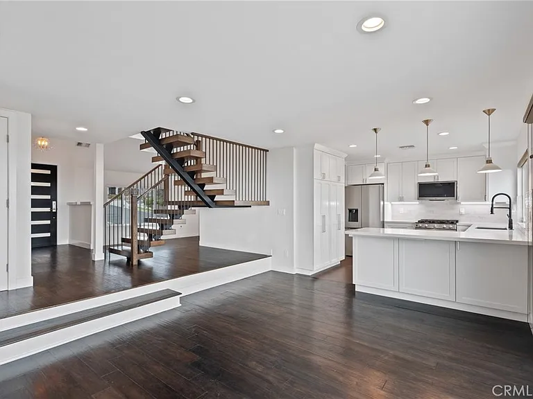 3404 Hightide Dr — Photo 11