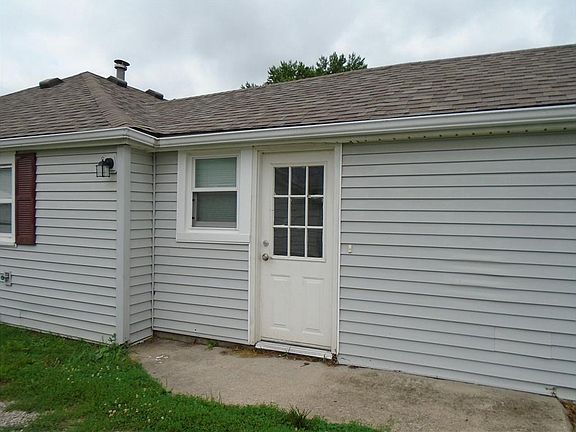 4th image of 308 Aller St