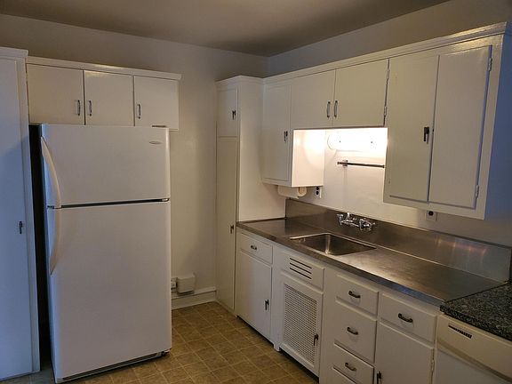 5th image of 2305 W 12th St #2
