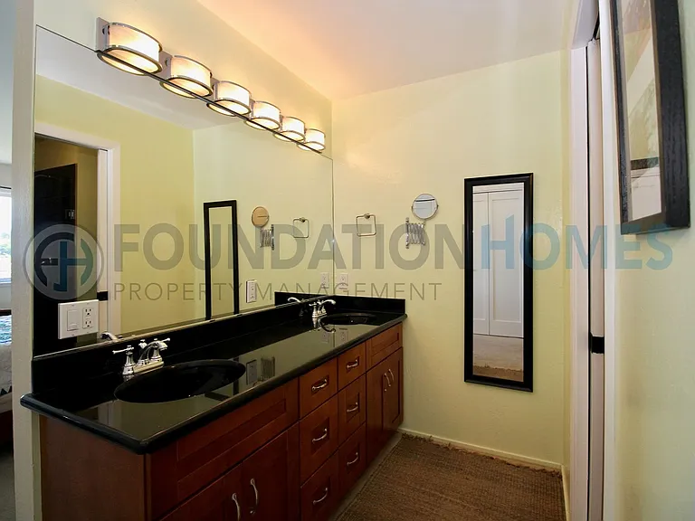 707 S Eliseo Dr — Photo 17