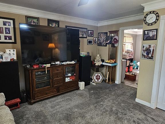 5th image of 1029 N Benjamin St