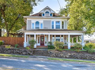 321 & 319 W Center St, Fayetteville, AR 72701