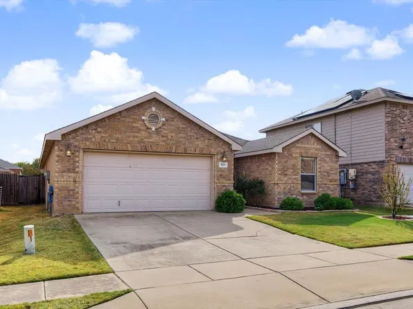 821 Green Heath Ave, Fort Worth, TX 76120
