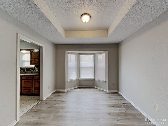 4th image of 408 Birchwood Ln