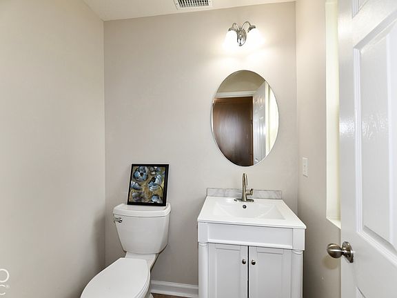 3rd image of 6116 Pebblebrooke Rd