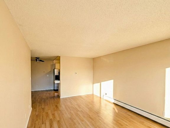 4th image of 1200 Golden Cir APT 412