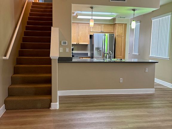 2nd image of 92-1494 Aliinui Dr #401