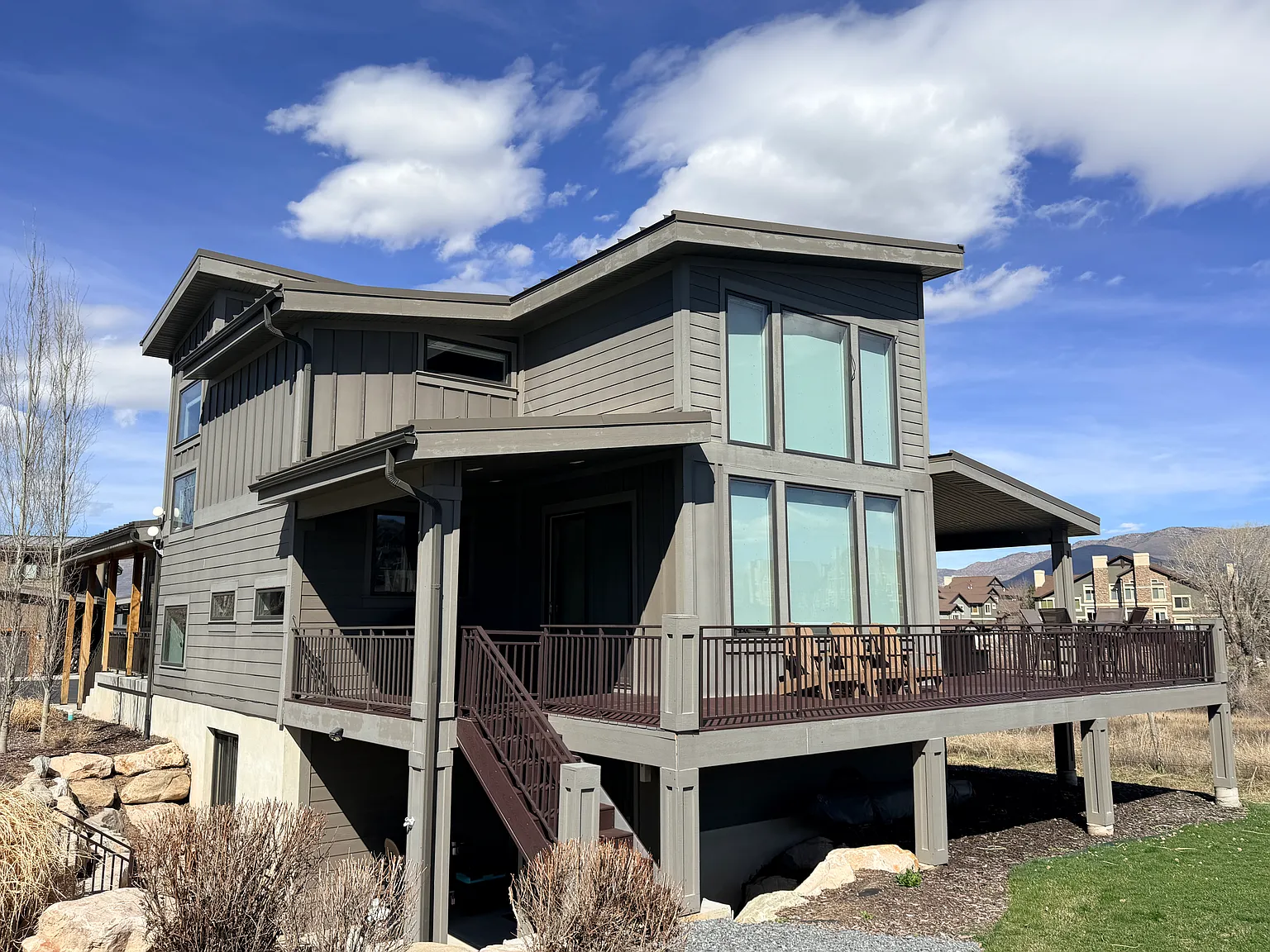 4 bed, 4.5 bath, 3300 sqft, $3,500 — Photo 4