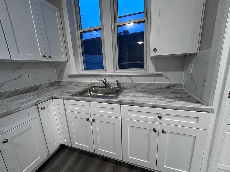 2512 Central Ave #1 — Photo 9