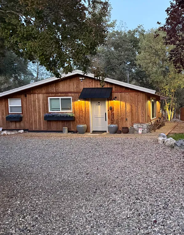 2 bed, 764 sqft, $2,250 — Photo 1