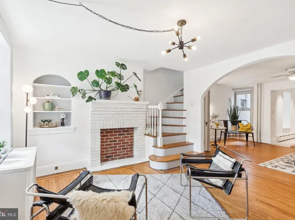 124 Grape St, Philadelphia, PA 19127