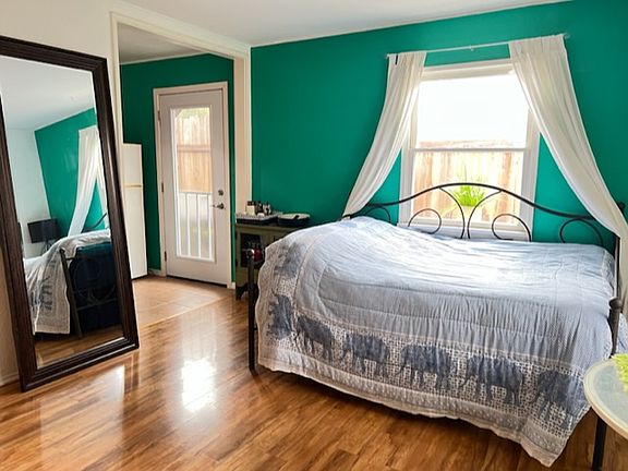 2nd image of 8436 Edison Dr Studio B
