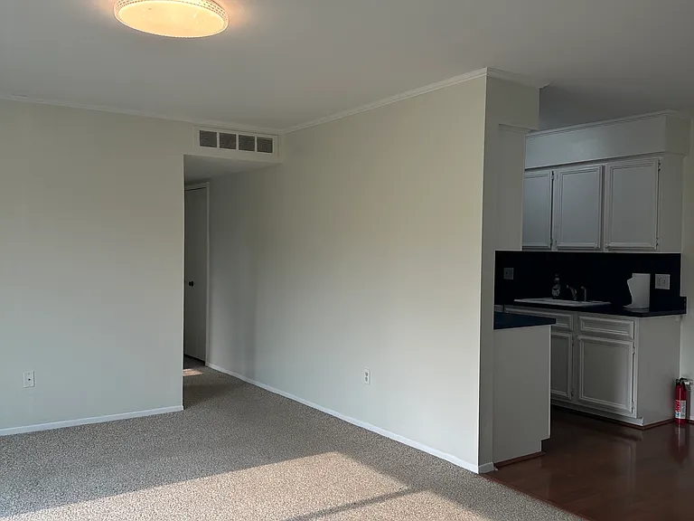 44227 Providence Dr — Photo 3