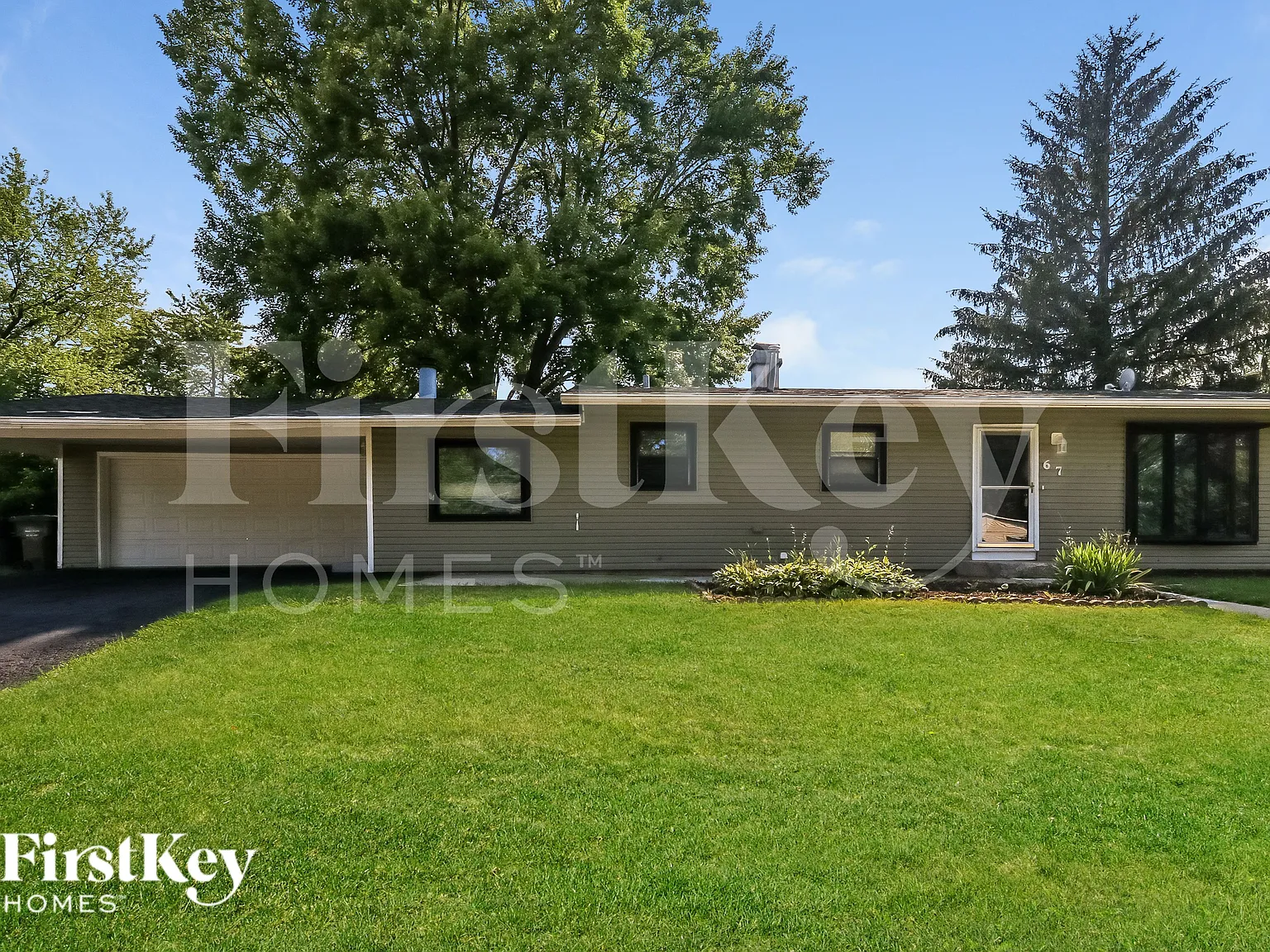 3 bed, 1.0 bath, 1224 sqft, $2,445 — Photo 1