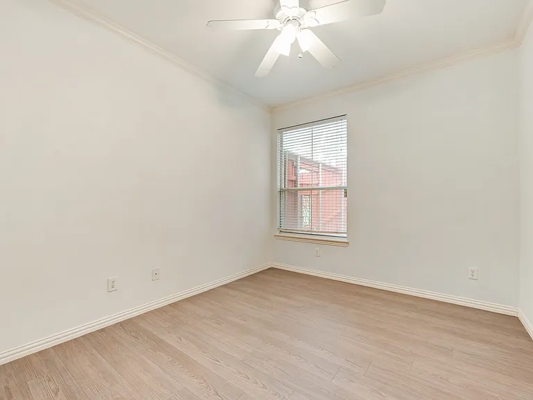 9301 Preston Trl — Photo 7